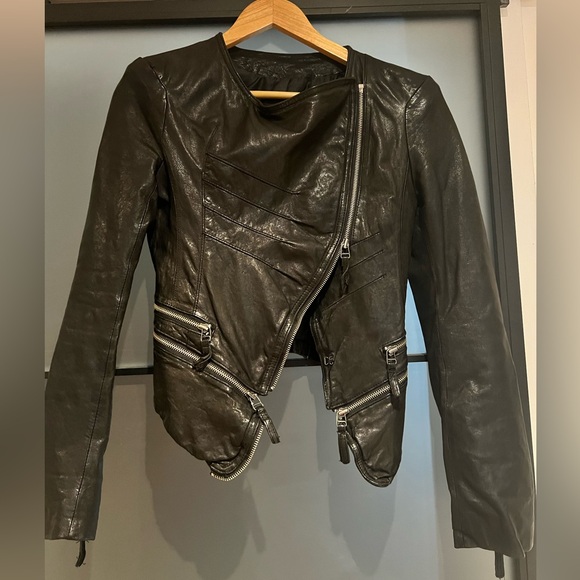Jackets & Blazers - Vintage leather jacket.